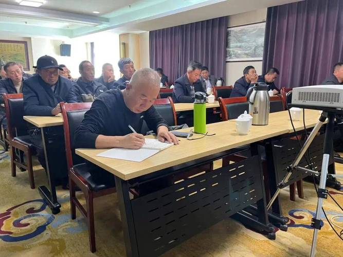 玉米研究院主办,以加强农技推广服务体系建设
