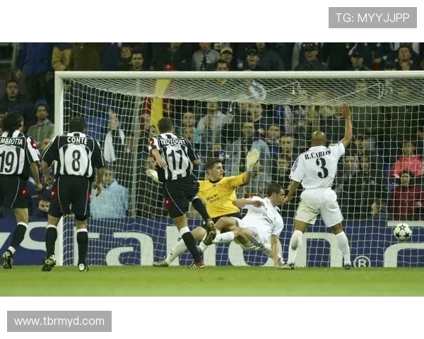 沪媒：斯卢茨基探望爱徒K77观看欧冠比赛录制节目并非为引援事项